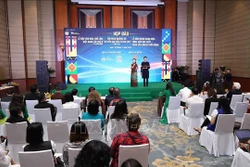 Lễ hội thổ cẩm Việt Nam tôn vinh nét độc đáo văn hóa dân tộc