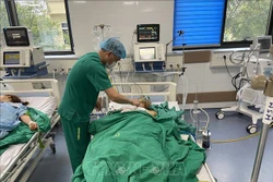 Cứu sống bệnh nhân bị đâm thủng tim