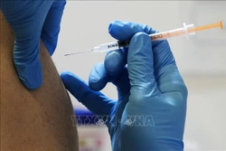 Cơ chế "miễn dịch kép" có thể duy trì hiệu quả chống COVID-19 trong 6-8 tháng