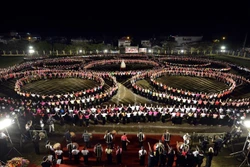 2022 người tham gia vòng đại xòe tại Lễ đón nhận Bằng của UNESCO ghi danh “Nghệ thuật Xòe Thái”