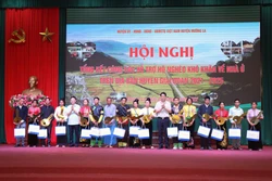 Huy động nguồn lực giúp hộ nghèo ở huyện vùng cao Mường La an cư
