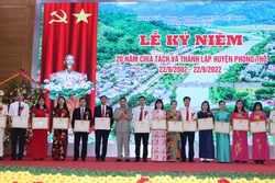 Đưa Phong Thổ ra khỏi huyện nghèo vào năm 2025
