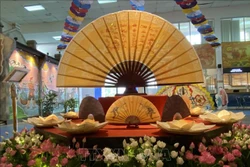 Giới thiệu nét cổ truyền Tết Đoan Ngọ “Gió lành Đoan Dương” tại Hoàng thành Thăng Long