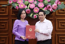 Thủ tướng Phạm Minh Chính trao Quyết định bổ nhiệm bà Vũ Việt Trang làm Tổng Giám đốc TTXVN