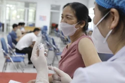 Dịch COVID-19: Ngày 9/5 thêm 2.122 ca mắc COVID-19 mới