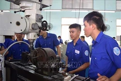 Nâng cao chất lượng nguồn nhân lực đáp ứng yêu cầu phát triển - Bài 2