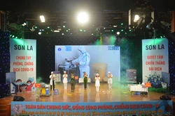 Hội thi Đội tuyên truyền viên giỏi “Chung tay phòng, chống dịch COVID-19” tỉnh Sơn La năm 2022. Ảnh : Quang Quyết-TTXVN