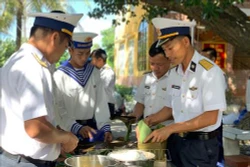 Sắc Xuân ngập tràn giữa biển trời Trường Sa