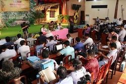 Bản Dạ cổ hoài lang dưới góc nhìn người làm báo