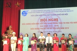 Tôn vinh 10 gương phụ nữ Thủ đô tiêu biểu năm 2019