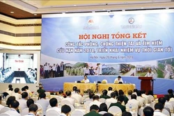 Thủ tướng Chính phủ Nguyễn Xuân Phúc: Nâng cao chất lượng công tác dự báo, cảnh báo thiên tai