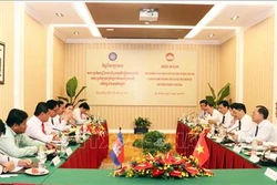 Việt Nam và Campuchia đẩy mạnh hợp tác trong công tác Mặt trận