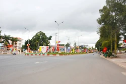 Một góc trung tâm thị xã Buôn Hồ. Ảnh: Hoài Thu – TTXVN