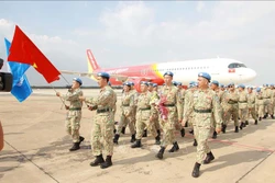 Lực lượng Bệnh viện dã chiến 2.3 lên đường làm nhiệm vụ tại Bentiu, Nam Sudan. Ảnh: Thanh Vũ - TTXVN