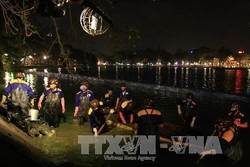Hà Nội sẽ nạo vét bùn, đất làm sạch hồ Gươm