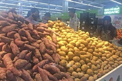 Dịch COVID-19: Vượt qua “virus sợ hãi”, bảo vệ người lao động