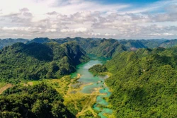 Thảo nguyên Đồng Lâm thuộc xã Hữu Liên, huyện Hữu Lũng nằm trong phạm vi quy hoạch Công viên địa chất Lạng Sơn. Ảnh: TTXVN phát