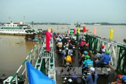Người dân Thành phố Hồ Chí Minh ùn ùn đi nghỉ lễ Quốc khánh