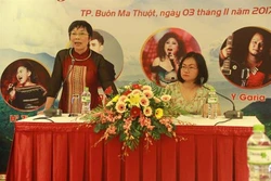 'Những Cánh chim đại ngàn' tôn vinh cố Nhà giáo Nhân dân Y Ngông Niê Kdăm