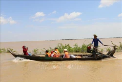  Gian nan hành trình tìm con chữ ở "vùng rốn lũ" khu vực đồng bằng sông Cửu Long