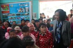 Trưởng ban Dân vận Trung ương Trương Thị Mai: Cao Bằng cần quan tâm công tác giảm nghèo, giáo dục cho đồng bào dân tộc thiểu số