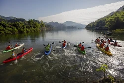 Đua thuyền Kayak trên sông Đà, kích cầu du lịch Hòa Bình