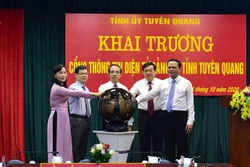 Khai trương Cổng thông tin điện tử Đảng bộ tỉnh Tuyên Quang