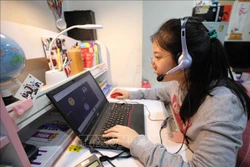 Học sinh học trực tuyến. Ảnh: Thanh Tùng - TTXVN