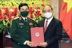 Trao quyết định thăng quân hàm Đại tướng cho Bộ trưởng Quốc phòng Phan Văn Giang