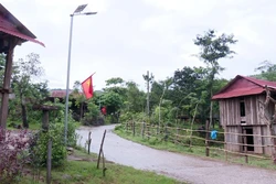 Các xã vùng sâu, vùng xa tỉnh Quảng Bình gặp khó trong chuyển đổi số do thiếu điện lưới