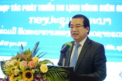 Ông Hà Văn Siêu, Phó Tổng cục trưởng Tổng cục Du lịch, Bộ Văn hóa, Thể thao và Du lịch phát biểu tại Hội thảo. Ảnh: Xuân Tư - TTXVN