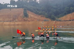 Lễ hội đua Mảng truyền thống trên sông Gâm năm 2024