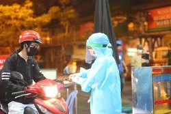 Dịch COVID-19: Gửi tin nhắn đề nghị người dân đã đến Bệnh viện Bạch Mai chủ động cách ly, khai báo y tế