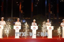 Tổng công ty Tân cảng Sài Gòn phát lệnh làm hàng đầu Xuân Mậu Tuất 2018