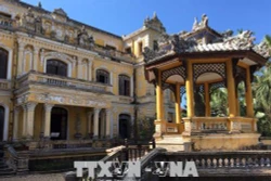 Bảo tồn lăng vua Tự Đức và An Định cung bằng mô hình 3D