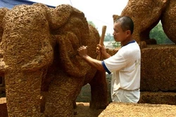 Độc đáo làng nghề chế tác đá ong Yên Mỹ