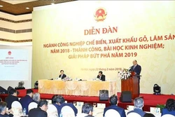 Thủ tướng Nguyễn Xuân Phúc: Kim ngạch xuất khẩu gỗ và lâm sản năm 2019 phải vượt mức 11 tỷ USD