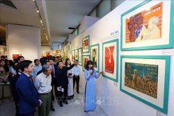 Trưng bày chuyên đề "Chân dung Hồ Chí Minh – Góc nhìn từ tranh cổ động"