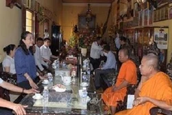 Đoàn công tác Hội đồng dân tộc của Quốc hội chúc Tết Chôl Chnăm Thmây tại Bạc Liêu