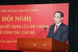 Đồng chí Lê Hoài Trung, Ủy viên Trung ương Đảng, Trưởng Ban Đối ngoại Trung ương phát biểu. Ảnh: Phương Hoa - TTXVN