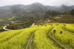 Khởi sắc du lịch xứ Tuyên