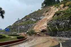 Quảng Ninh khắc phục các điểm sạt lở, tránh ách tắc giao thông do ảnh hưởng của bão số 3