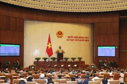 Quốc hội thông qua Nghị quyết miễn nhiệm Tổng thư ký Quốc hội. Ảnh: Phương Hoa - TTXVN