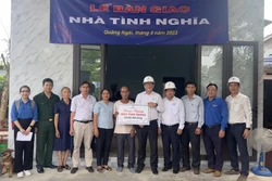 Trao Nhà tình nghĩa tặng người nghèo, đồng bào dân tộc thiểu số tỉnh Quảng Ngãi