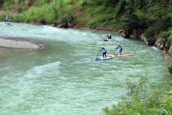 Các thử thách khó khăn trên dòng sông Miện. Ảnh: baohagiang.vn
