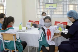Dịch COVID-19: Ngày 30/12, ca mắc COVID-19 mới giảm; vẫn cần theo dõi chặt sự xuất hiện các biến thể mới