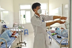 Cả nước có 514 ca COVID-19 mới; số ca nặng tăng nhẹ