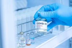 Đề xuất ưu tiên tiêm vaccine COVID-19 đợt 1 cho nhân viên hàng không