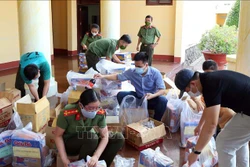 Hỗ trợ người lao động và hộ đồng bào dân tộc khó khăn do dịch COVID-19 ở Sóc Trăng​