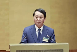 Bộ trưởng, Chủ nhiệm Ủy ban Dân tộc Hầu A Lềnh trả lời chất vấn của các đại biểu Quốc hội. Ảnh: Doãn Tấn - TTXVN